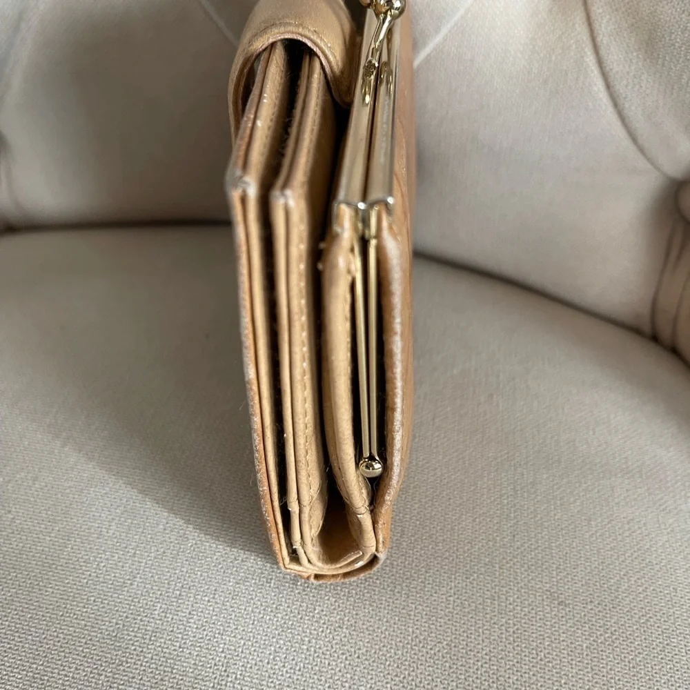 Buxton tan leather billfold wallet_4